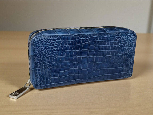 200万束入れラウンド長財布