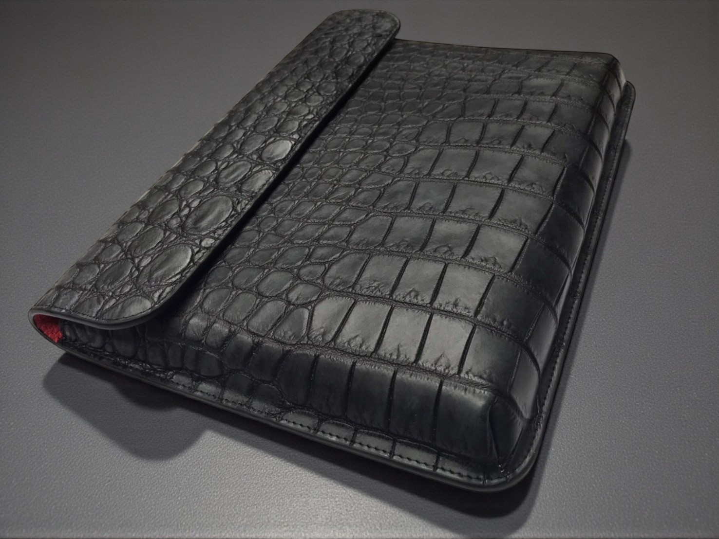 マットクロコダイルPCケース